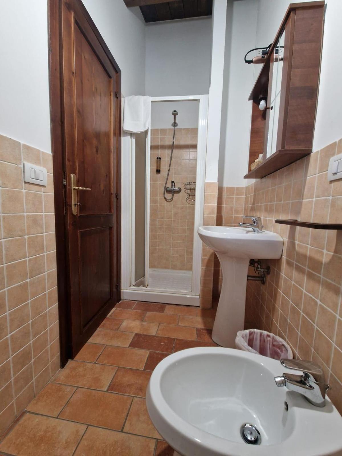 Agriturismo La Corte Sul Lago Cingoli Exteriör bild