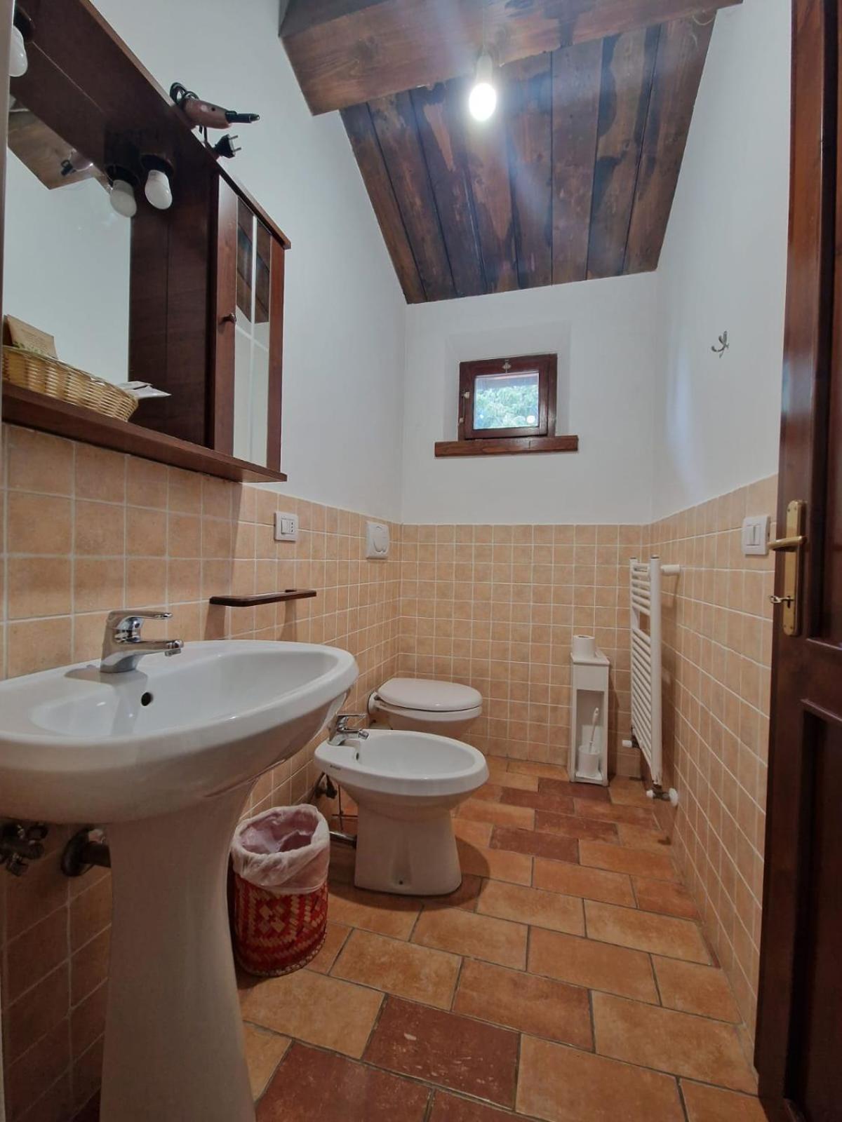 Agriturismo La Corte Sul Lago Cingoli Exteriör bild