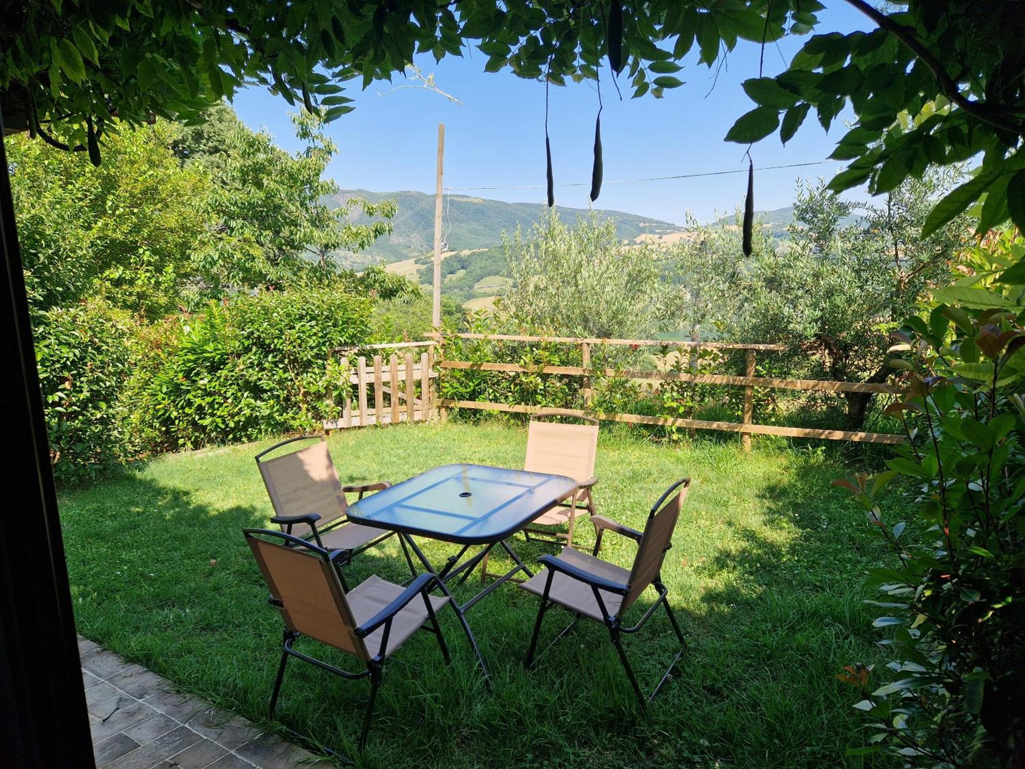 Agriturismo La Corte Sul Lago Cingoli Exteriör bild