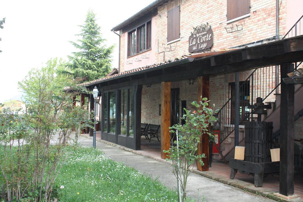 Agriturismo La Corte Sul Lago Cingoli Exteriör bild