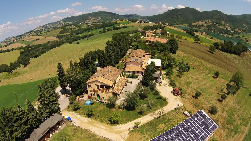 Agriturismo La Corte Sul Lago Cingoli Exteriör bild